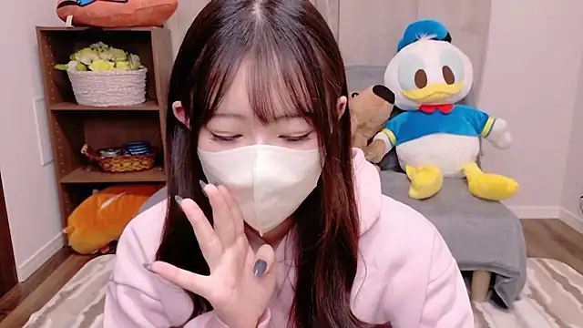 Snapshot of MOEMOE-Q chatting on October 14, 3:25 pm MOEMOE-Q online show from October 14, 3:25 pm