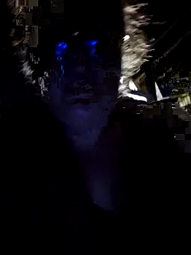 nuttiebuddy1 online show from December 3, 2:03 am