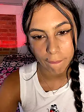 Sarahcutexoxox online show from October 10, 3:33 am