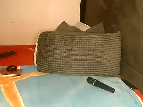 ALICIA X98 online show from November 19, 5:35 pm