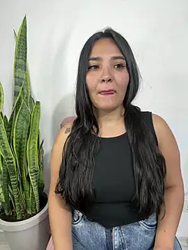 meli  brown online show from May 16, 2:03 am