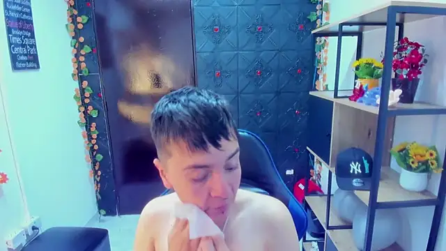  Hannah Hot online show from April 9, 2:47 am