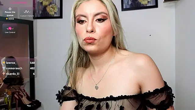 brianna smoke online show from October 17, 3:59 pm