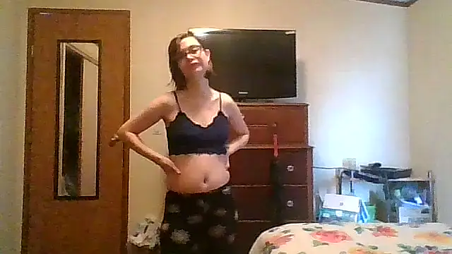 spicyphoenix online show from March 25, 3:04 pm