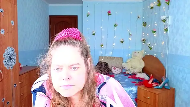 Audrey Aura online show from October 21, 10:30 am