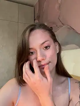 Rosie Holmes  online show from September 13, 2:47 pm