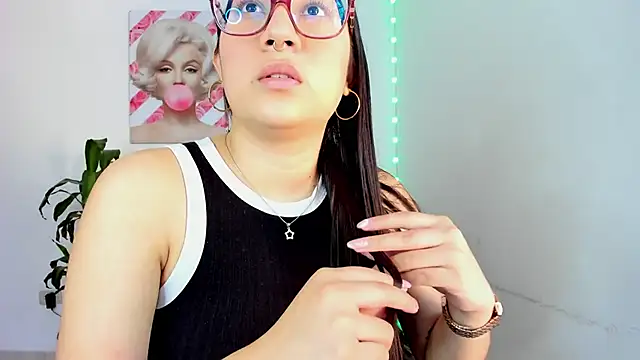 rouse red online show from December 3, 7:27 pm