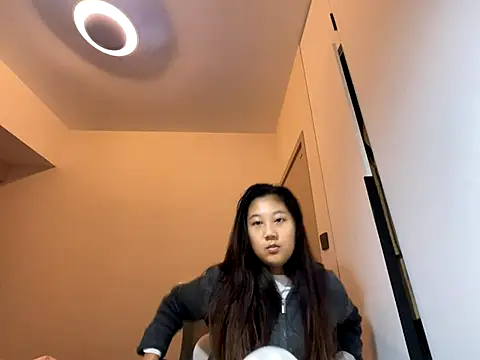 xena0501 online show from October 26, 2:56 pm