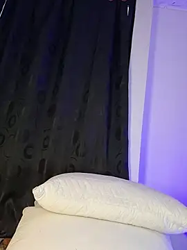 AmaiaSalvatore online show from February 6, 10:57 pm