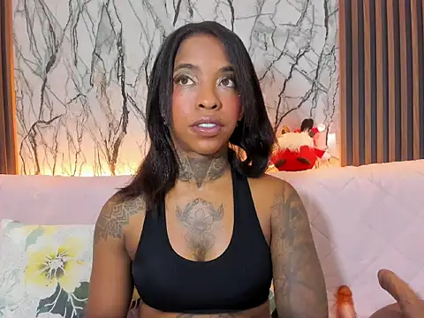 Pauline Fox online show from December 17, 2:49 am