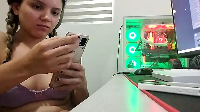 isabelly08ty online show from November 10, 12:50 am