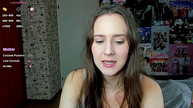 LucyRose3 online show from October 13, 4:15 am