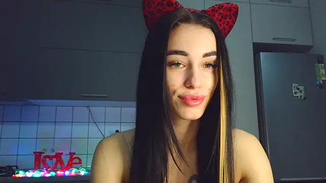Snapshot of EvaMelnik chatting on October 22, 3:28 pm EvaMelnik online show from October 22, 3:28 pm
