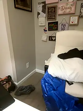 Snapshot of Juicystorm chatting on September 18, 2:21 am Juicystorm online show from September 18, 2:21 am