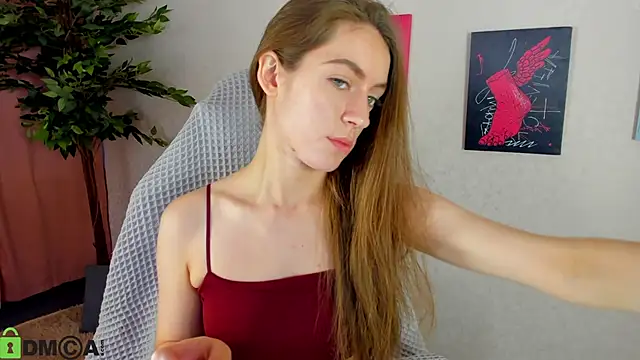 Agnes Wells online show from December 3, 9:33 am