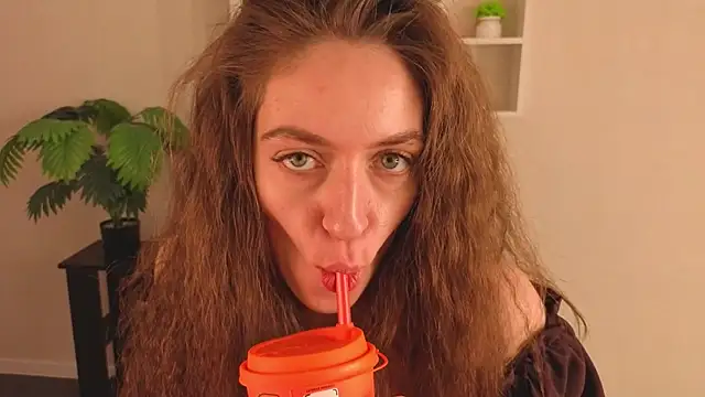 Agnes Wells online show from March 11, 9:57 am