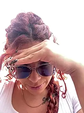 haally-mll online show from October 20, 6:33 pm