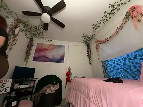 moan4mona online show from April 18, 1:52 am