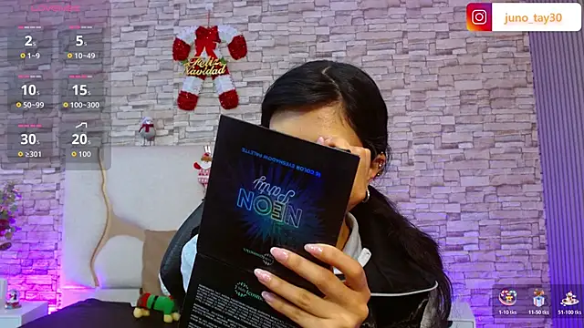 juno tay online show from November 27, 11:46 am