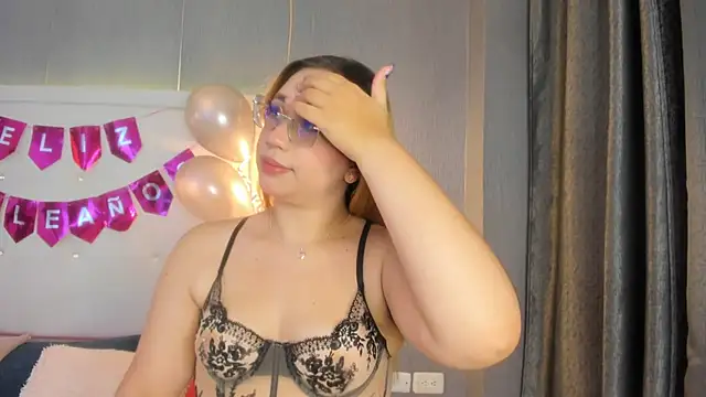 ximenanoah online show from April 4, 12:48 pm