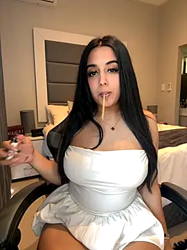 LilMisIndianx online show from October 25, 8:55 am