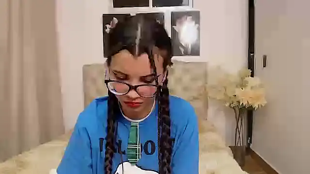 pinky f00x online show from September 11, 1:17 am