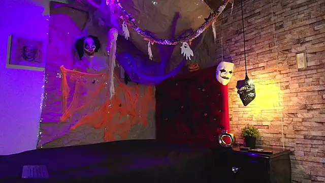 Victoria Thompson1 online show from October 24, 8:49 pm