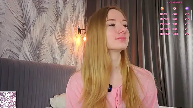 ElvinaRose online show from January 19, 2:19 am