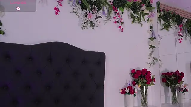 kaylee lee online show from April 9, 6:19 am