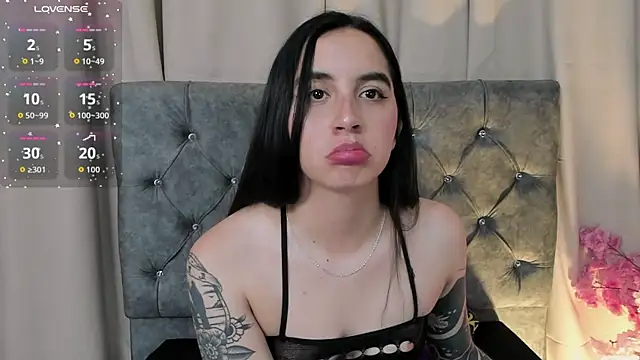 kaylee lee online show from November 3, 4:16 am