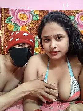 Seducing couple online show from March 13, 4:47 am