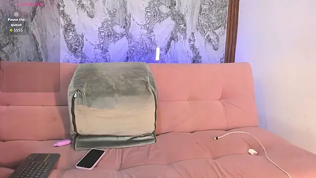 MiiaaCollinss online show from September 10, 3:12 pm