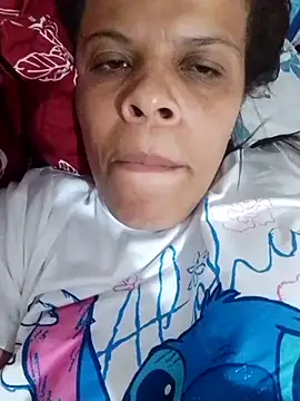Snapshot of Esperanza_13 chatting on May 16, 4:04 am Esperanza 13 online show from May 16, 4:04 am