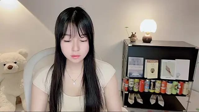 Onechestnut online show from June 27, 5:30 am