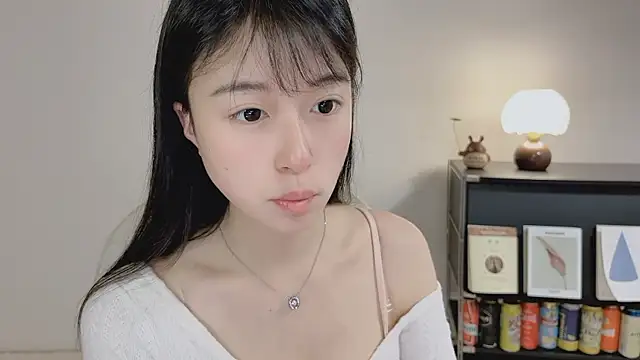Onechestnut online show from May 14, 5:02 am