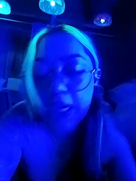 Dulcedeanis online show from January 14, 4:39 am