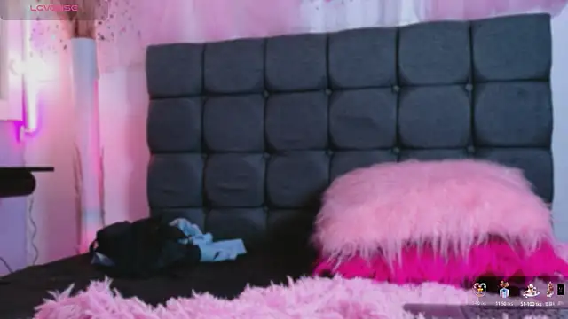 NataliaPrada s online show from October 1, 8:14 pm