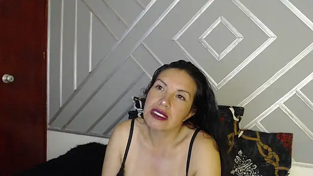 sashabluex online show from December 18, 3:44 am