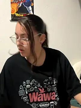 babykalirose online show from December 19, 7:44 am