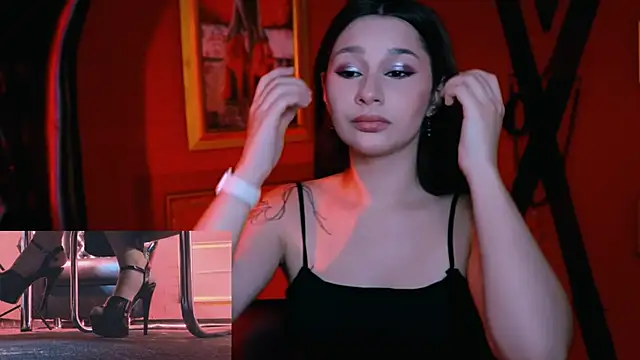 Snapshot of KimClarks_ chatting on September 24, 12:26 pm KimClarks  online show from September 24, 12:26 pm