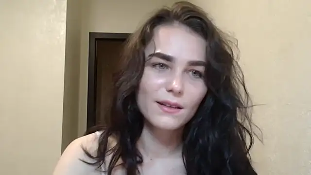 Silviaa a online show from February 17, 7:35 pm