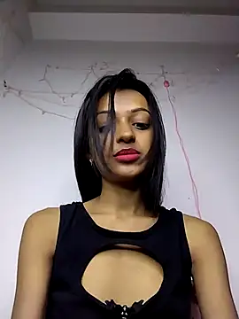 Your-Kitkat online show from January 10, 7:29 pm