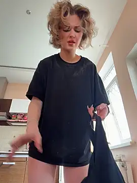 KellyKeler online show from March 11, 11:03 am