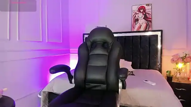 SwettRenata  online show from October 14, 1:14 pm