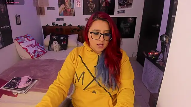 Cherry blush  online show from January 14, 10:15 pm