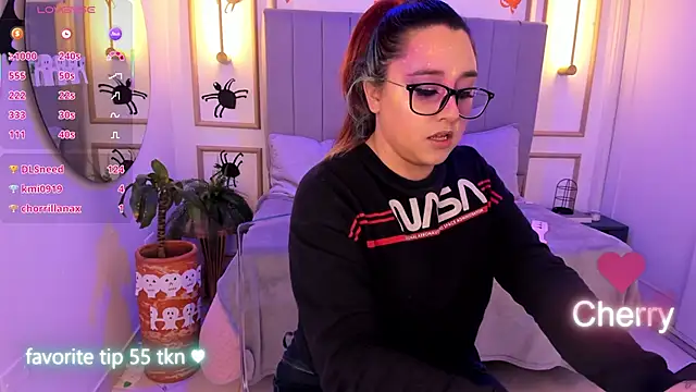 Cherry blush  online show from October 11, 9:06 pm