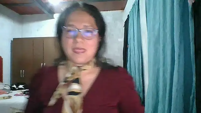 Snapshot of scarlett_widow_ chatting on September 21, 3:38 am scarlett widow  online show from September 21, 3:38 am