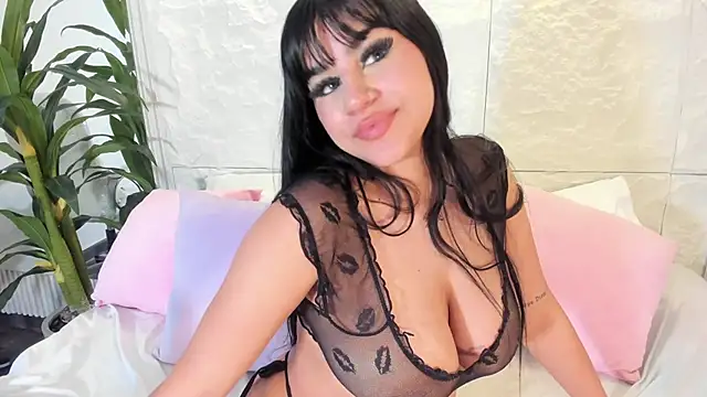 QetziaStoun online show from November 21, 6:21 pm