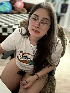 Alix Valentine online show from September 25, 1:15 am