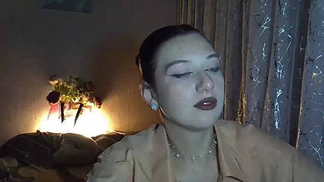 Lily Ember online show from October 10, 8:14 pm